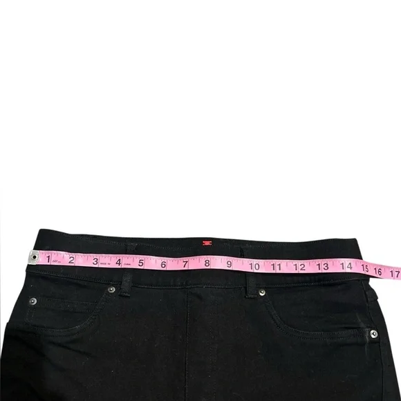 SPANX SPANXshape™ EveryWear Flare Jeans Black-Size Medium - Picture 4 of 6